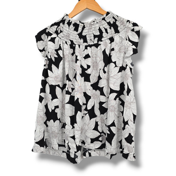 Crown & Ivy Women's Smock Neckline Flutter Sleeve Blouse Black White Size XXL - Picture 1 of 10